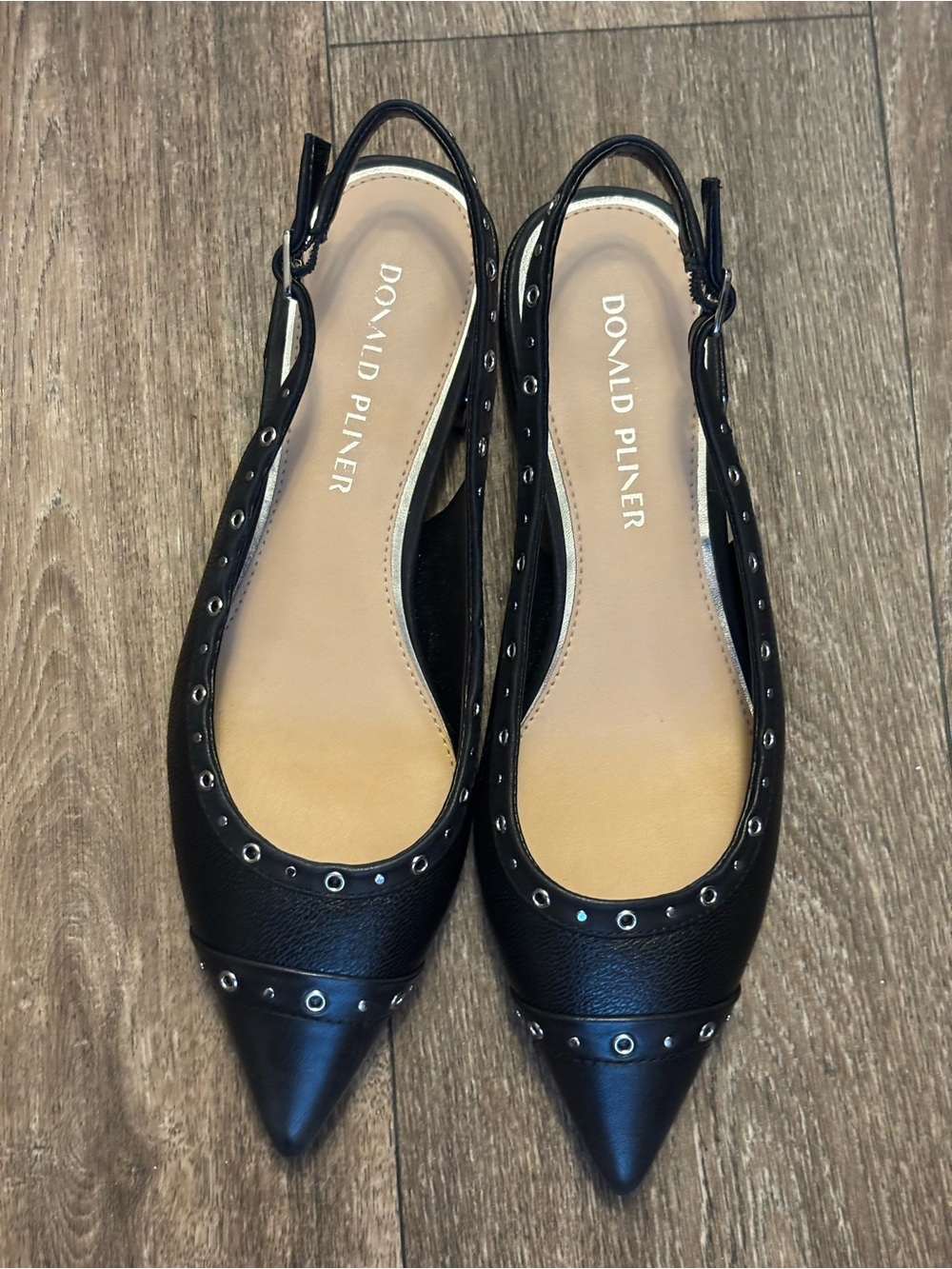 Donald Pliner Lavinah Leather Grommet Hardware Slingback Pumps
